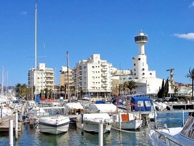 Sol 8-Studio In The Beach & Downton Empuriabrava Bagian luar foto